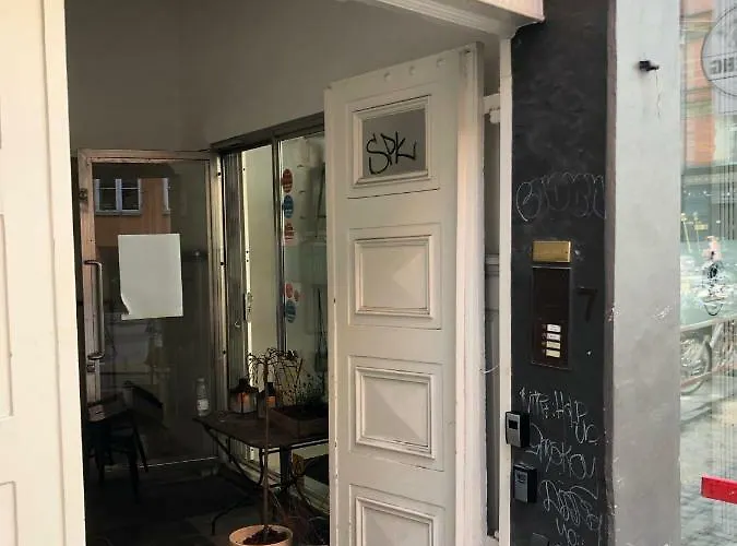 - Ny Adelgade Apartment